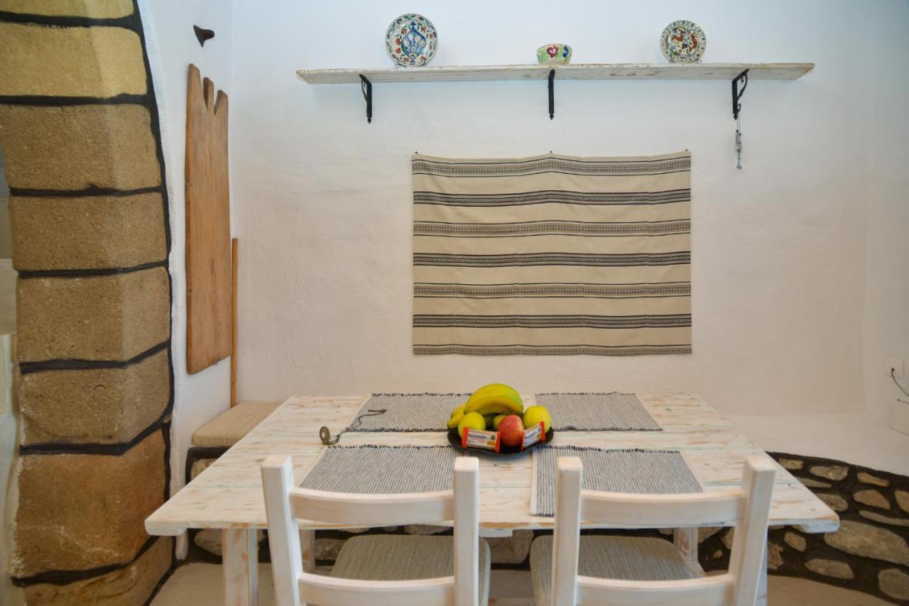 Vakantiehuis Rhodes Archangelos Traditional In With Private Yard