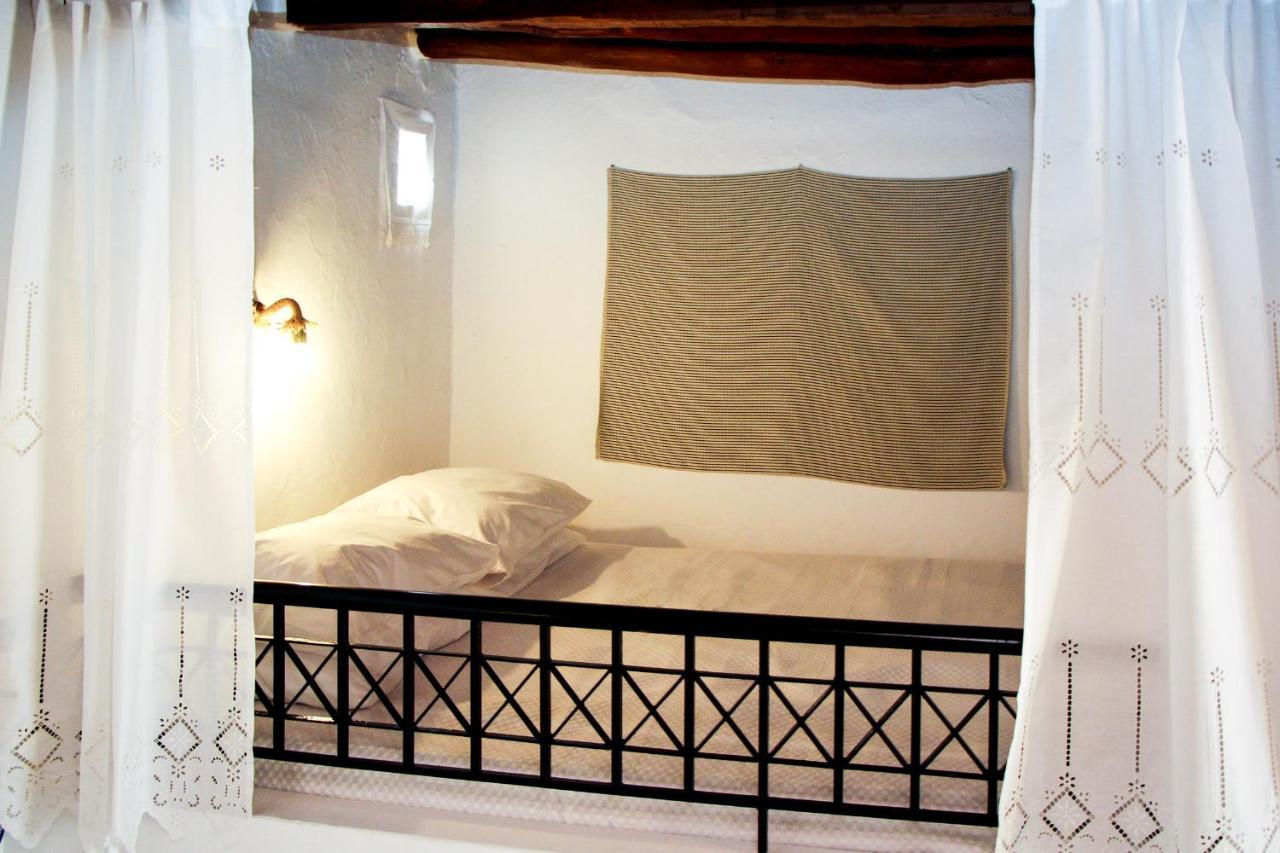 Semesterbostad Rhodes Archangelos Traditional In With Private Yard *