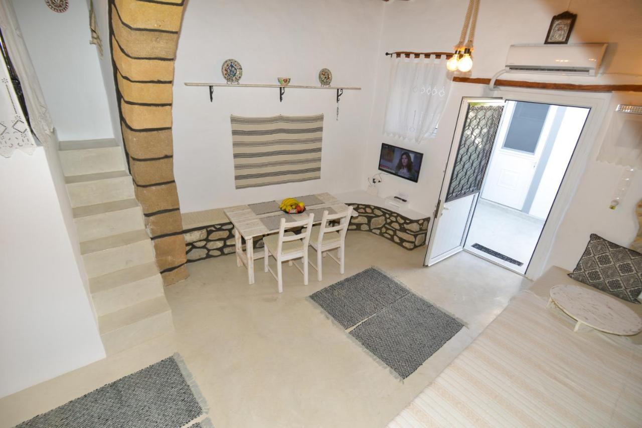Rhodes Archangelos Traditional In With Private Yard *